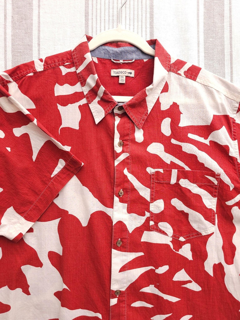 Toad Co Shirt Mens 2XL Red Hawaiian Tropical Fletch Button Up Summer Aloha Surf